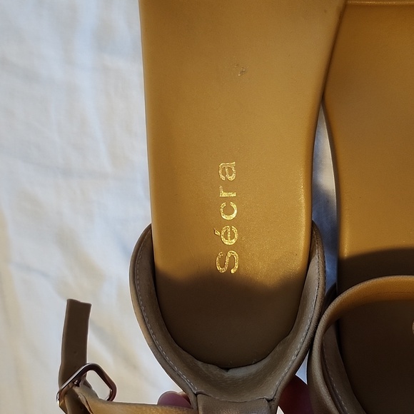 - Women's Secra Poppy Napa Leather Sandals Tan 8.5 M - Picture 3 of 6